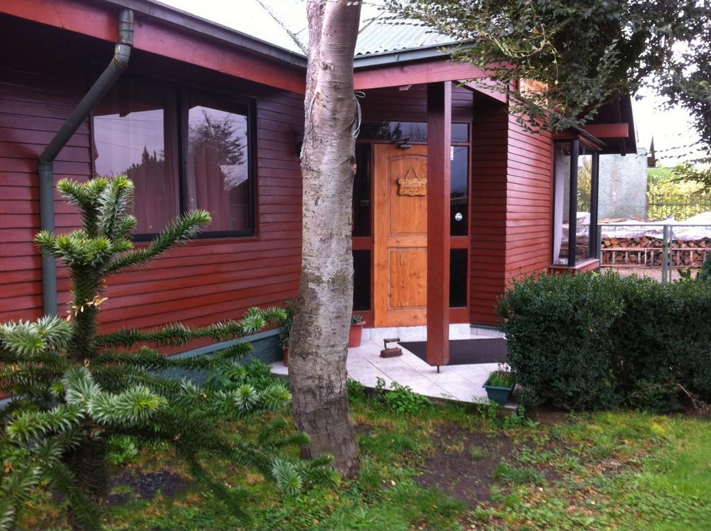 Hostal El Nogal Pucon Bagian luar foto