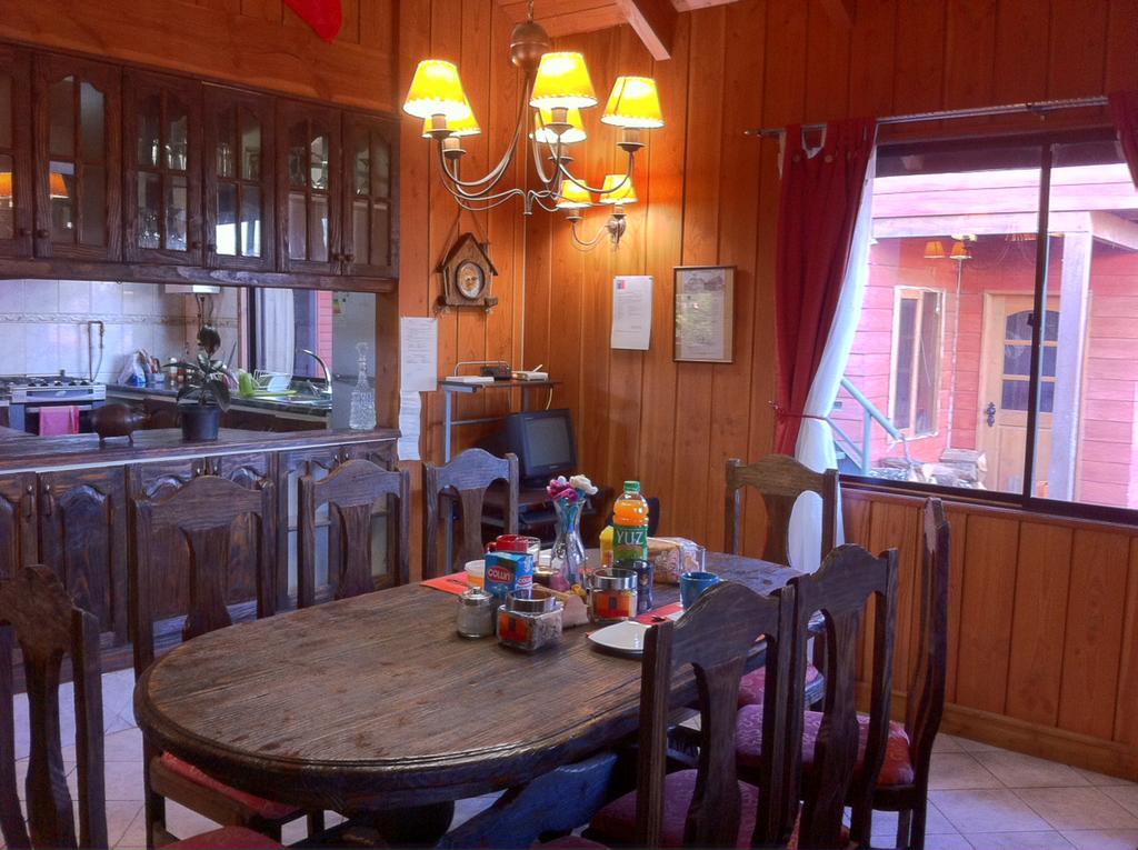 Hostal El Nogal Pucon Bagian luar foto