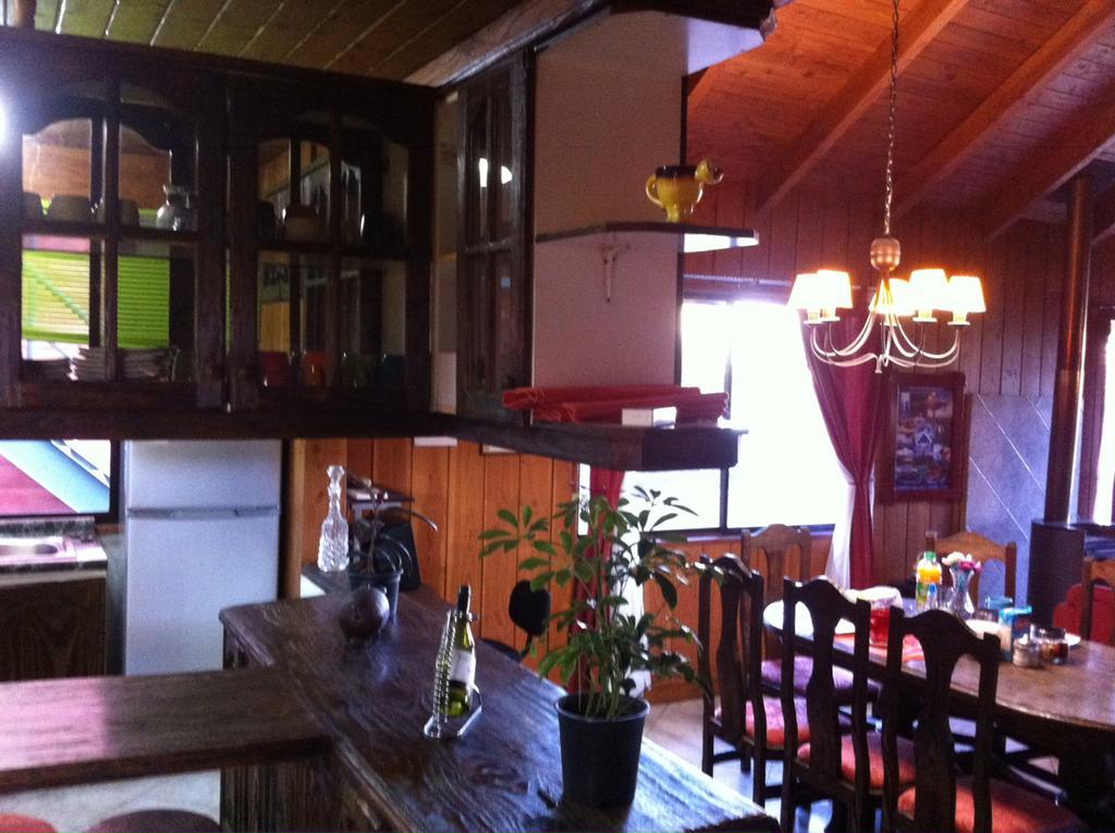 Hostal El Nogal Pucon Bagian luar foto