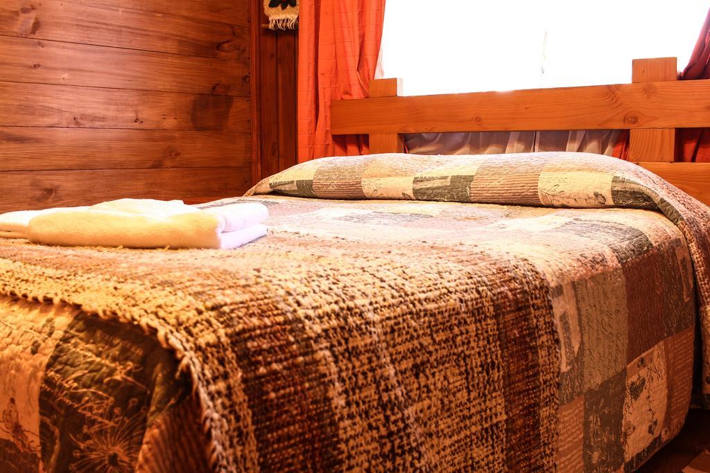 Hostal El Nogal Pucon Bagian luar foto