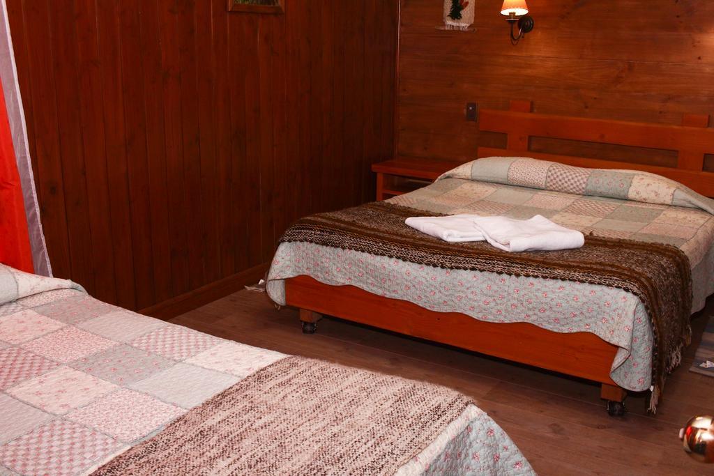 Hostal El Nogal Pucon Bagian luar foto